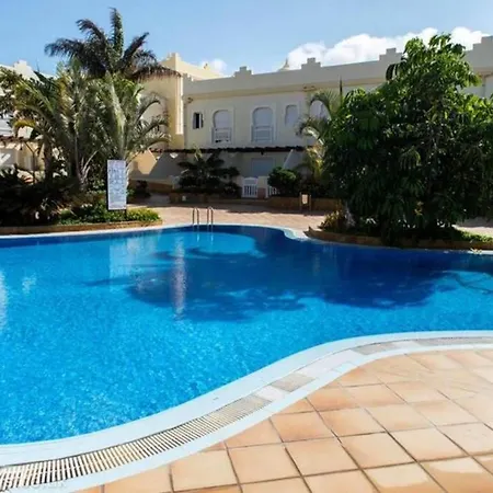 Oasis, El Sultan, Corralejo, Fuerteventura *